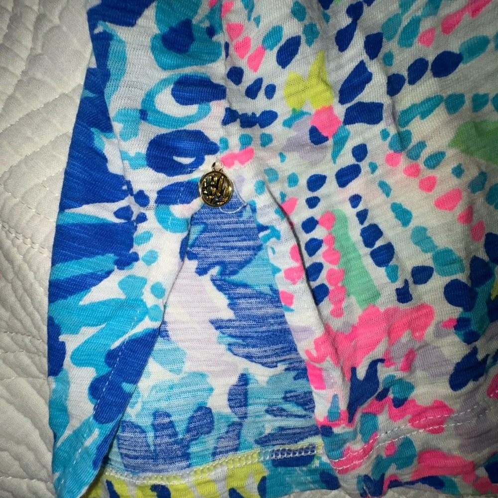 Lilly Pulitzer Colorful Floral Print T-Shirt Medium - Picture 6 of 6